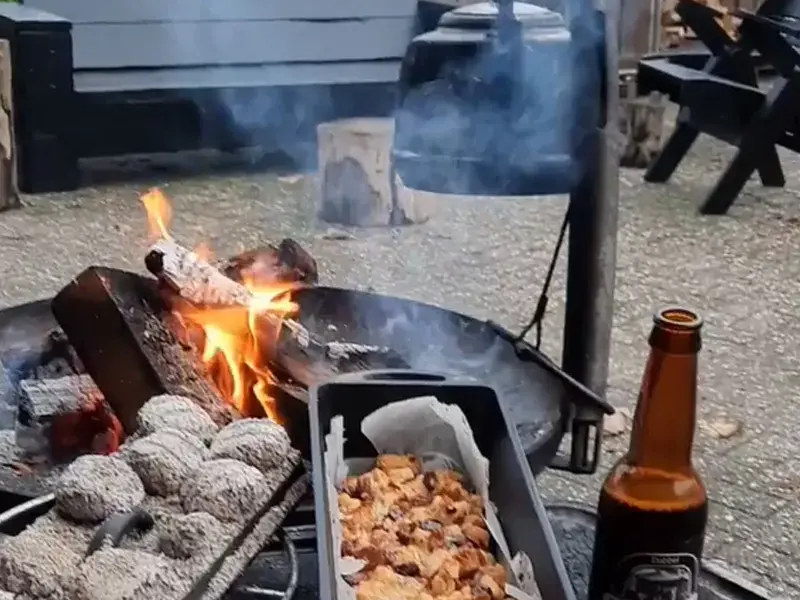 Cata de cervezas y cocina al aire libre