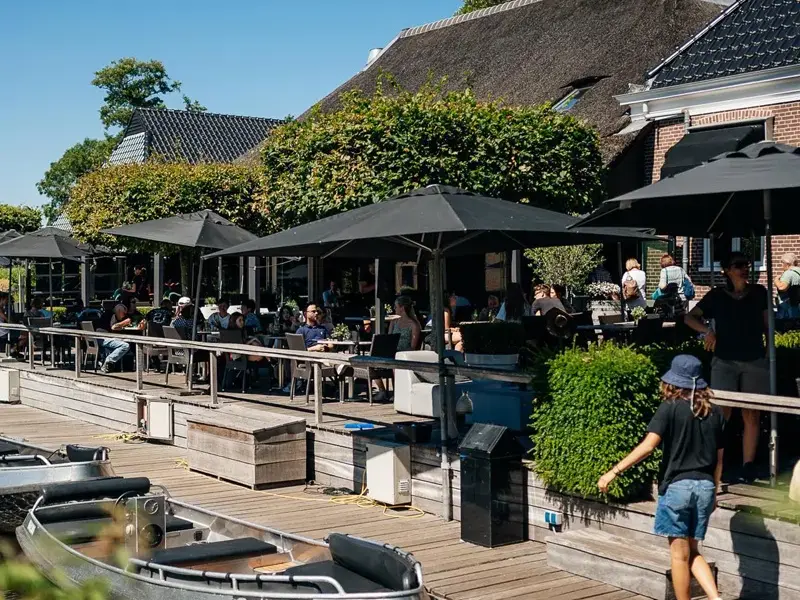 Naviguer & Barbecue à Giethoorn